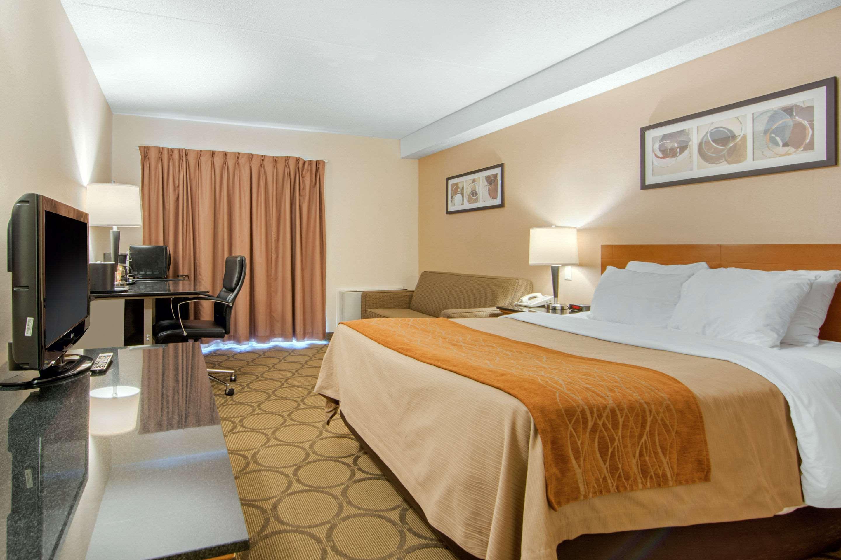 Comfort Inn Sudbury Exterior photo