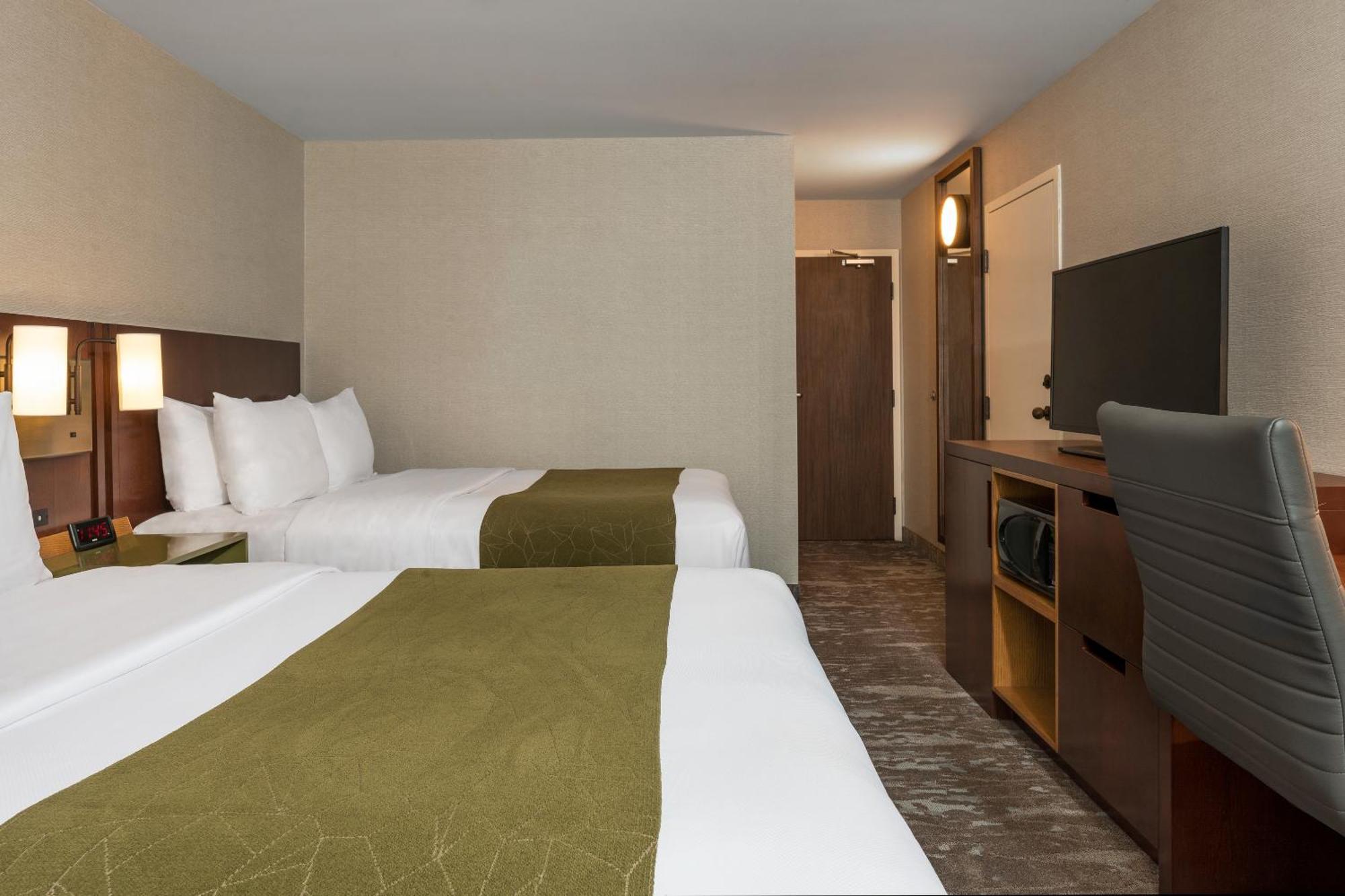Comfort Inn Sudbury Exterior photo