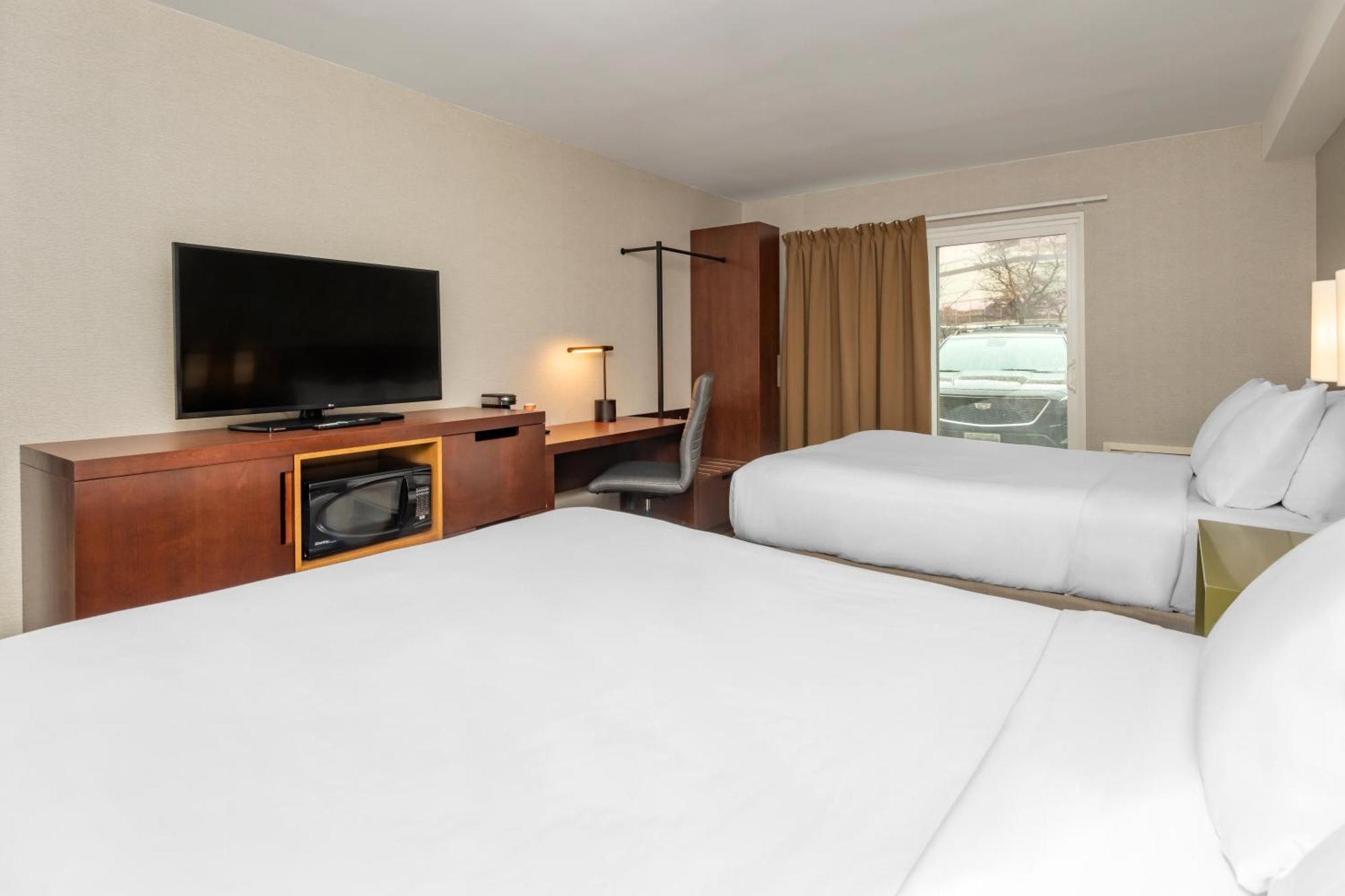 Comfort Inn Sudbury Exterior photo