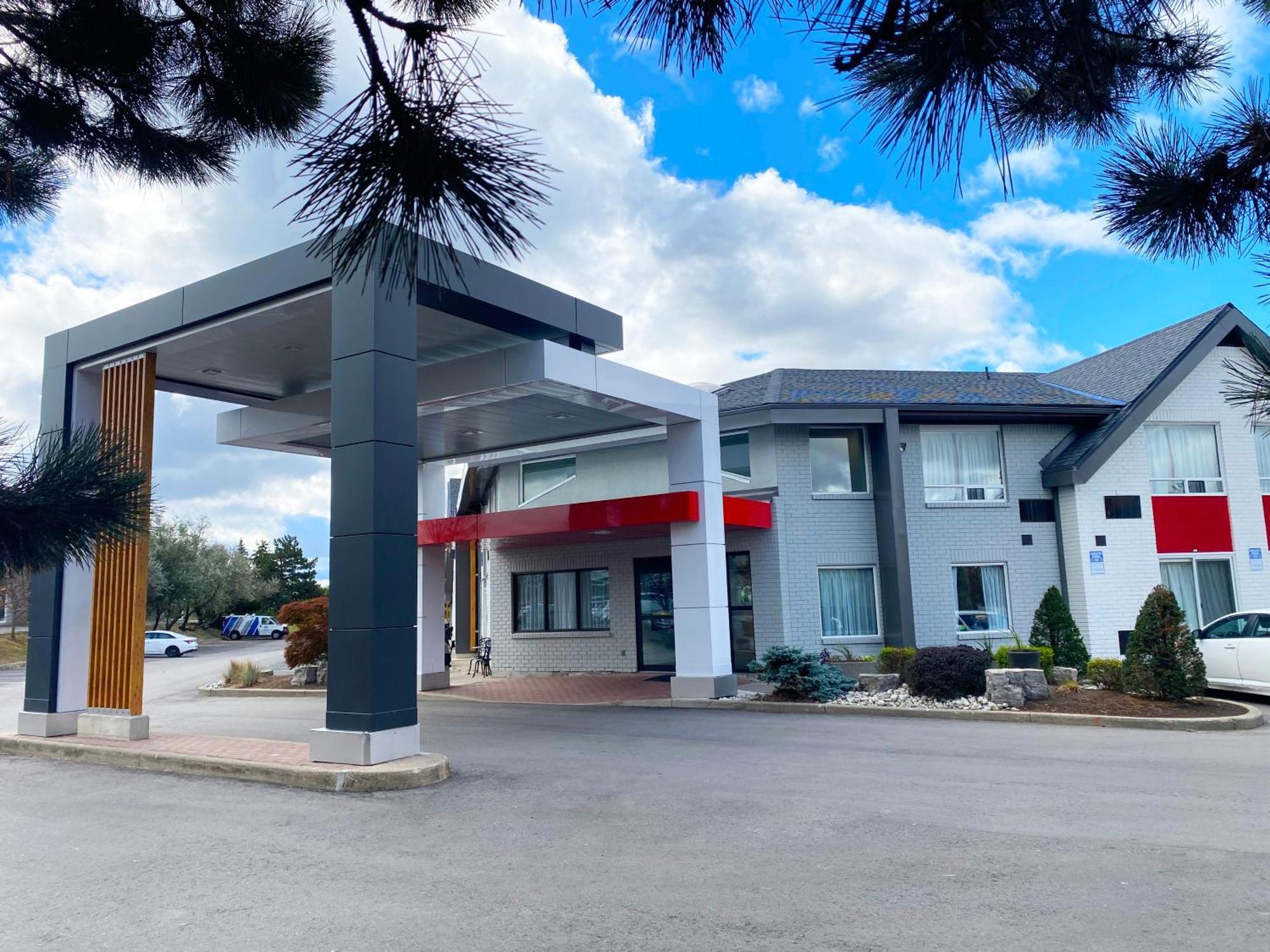 Comfort Inn Sudbury Exterior photo